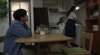 NGOD-276 ひきこもり傢族會議 実傢で引きこもる長男の臭くて不潔な巨根でイカされた次男の嫁 武田憐香