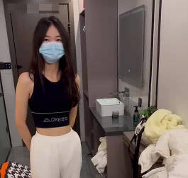 長沙處女九兒賓館裡約拍被攝影小哥哥開豬油瞭-江南第一深情